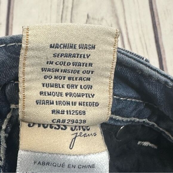 Miss Me Jeans Size 26 Signature Skinny Low Rise Flap Pockets Embroidered Biker - Picture 12 of 12